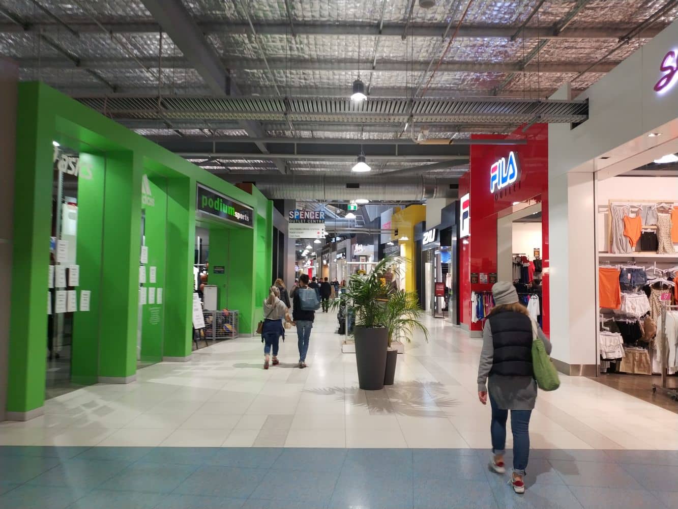 Spencer Outlet Centre Stores - Shop Trading Hours & Parking, Melbourne Vic