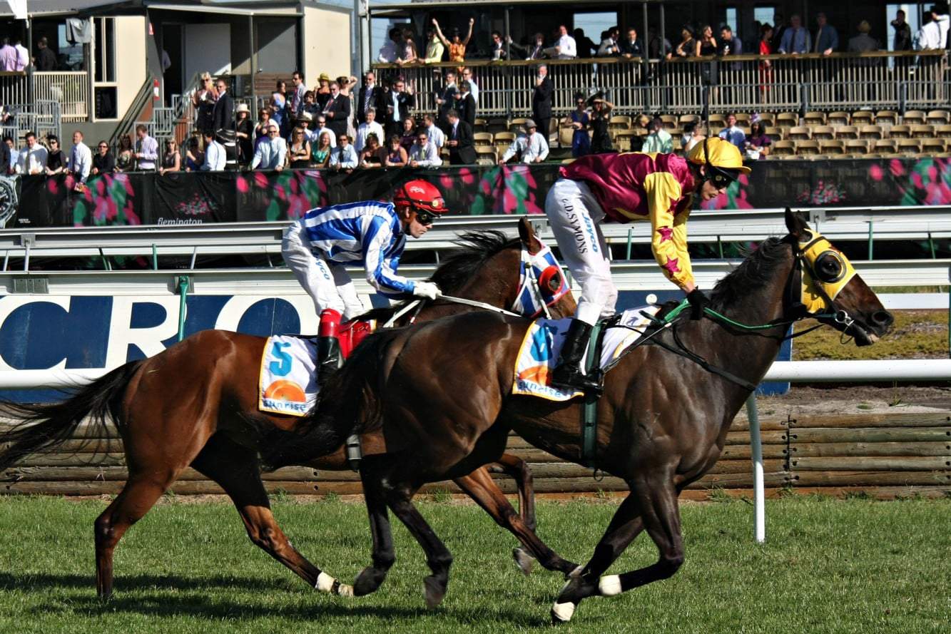 Oaks Day Melbourne 2018 Date Ticket Price, Race Times & Dress Code